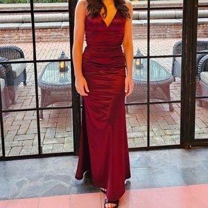 Cranberry juniors prom Satin gown with open back size 0